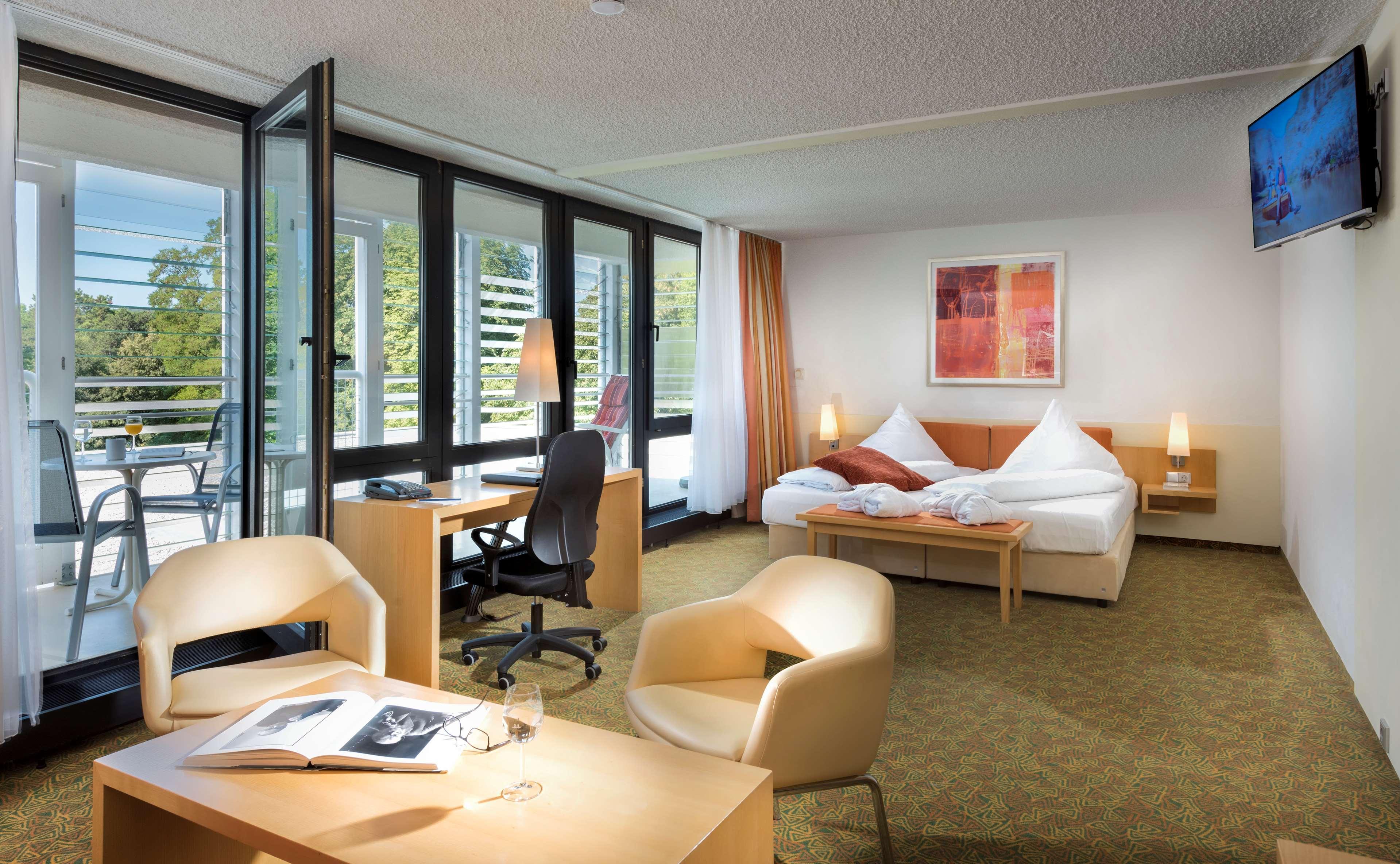 Best Western Premier Parkhotel Бад-Мергентгайм Екстер'єр фото